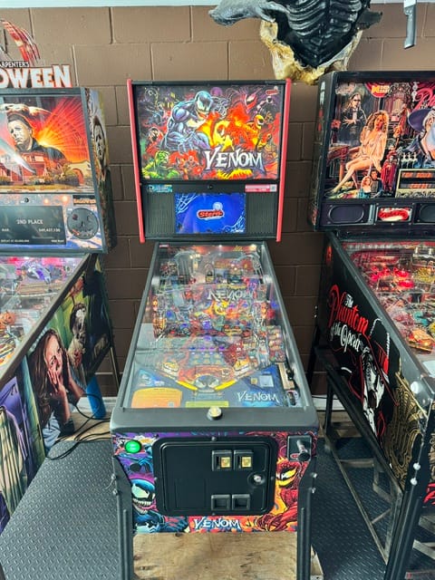 Venom Premium pinball machine